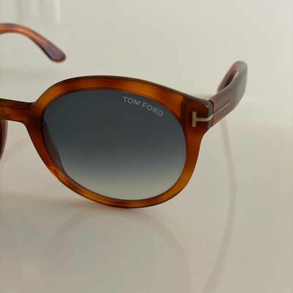 TOM FORD Round Sunglasses - Picture 8 of 9